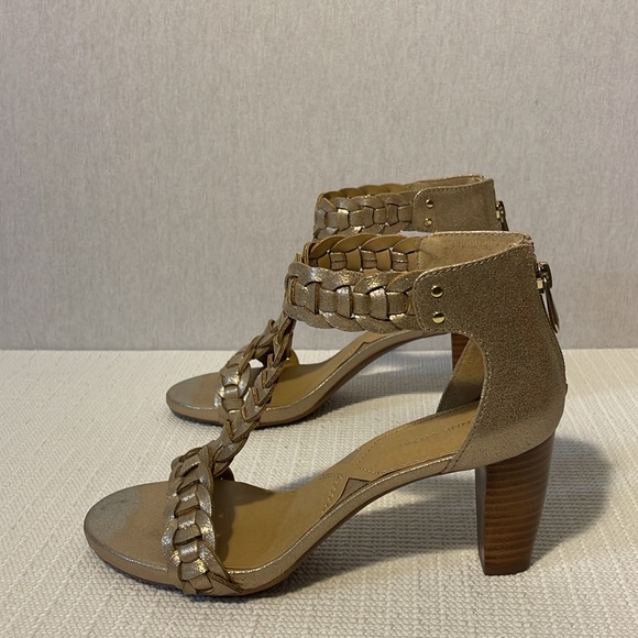 Adrienne Vittadini, golden. heel sandals. Size 7.5 - Picture 8 of 12